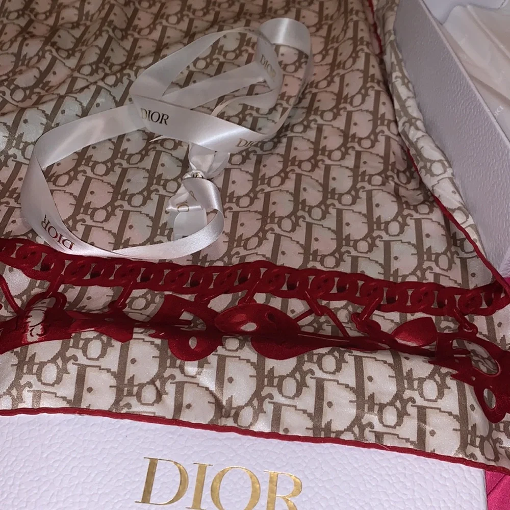 Christian Dior Paris  100% Silk  Scarf made in Italy 🇮🇹 Luxurious - Huge Size - Picture 10 of 10